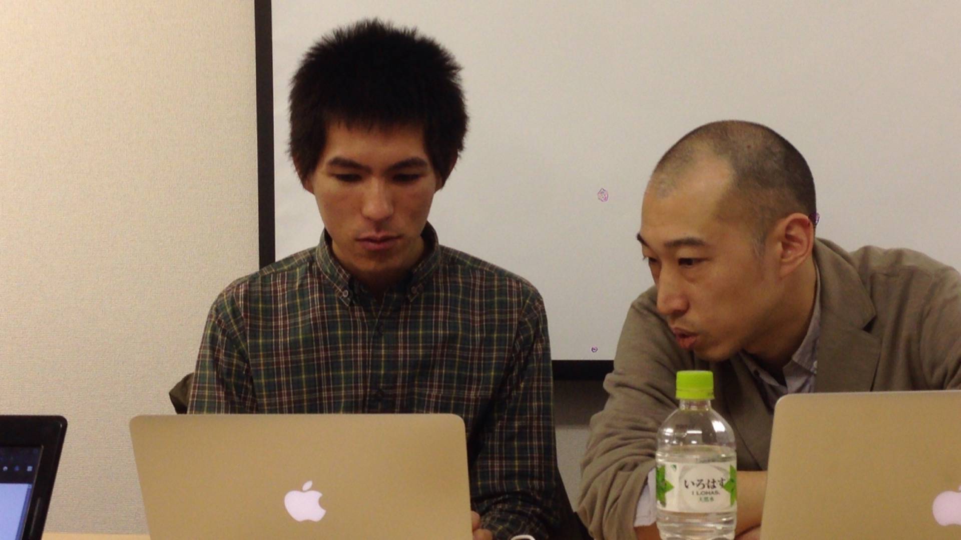 (blog-images/mokumoku2.jpg "mokumoku2")